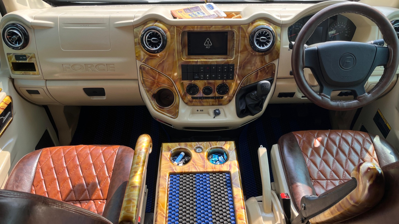 Vehicle Image 15